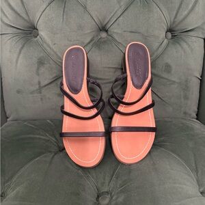 Splendid Black and Tan Sandals